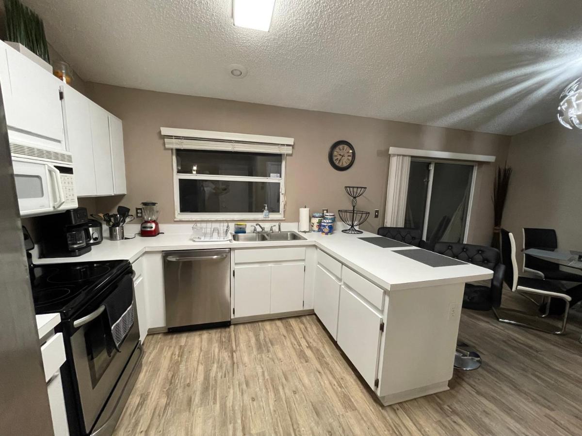 Cozy 3 Bedroom Home Close To Everything In Tampa! Ngoại thất bức ảnh